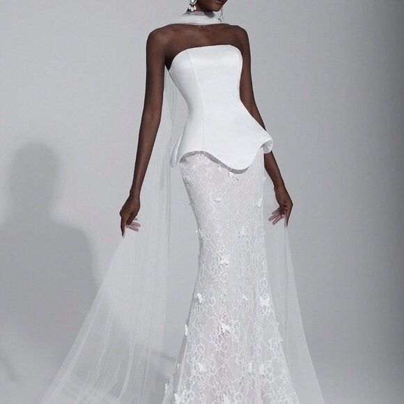 White Elegant Women's Luxurious Fishtail Lace Wedding Dress - Picture 5 of 8